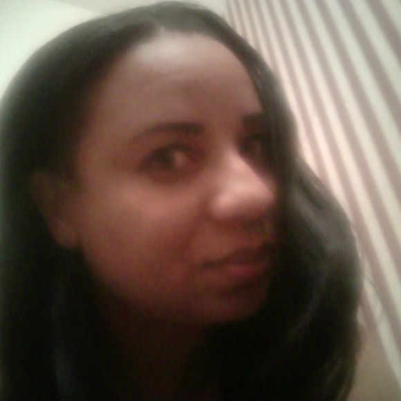 Meet your Posher, Lisa - Picture 1 of 1